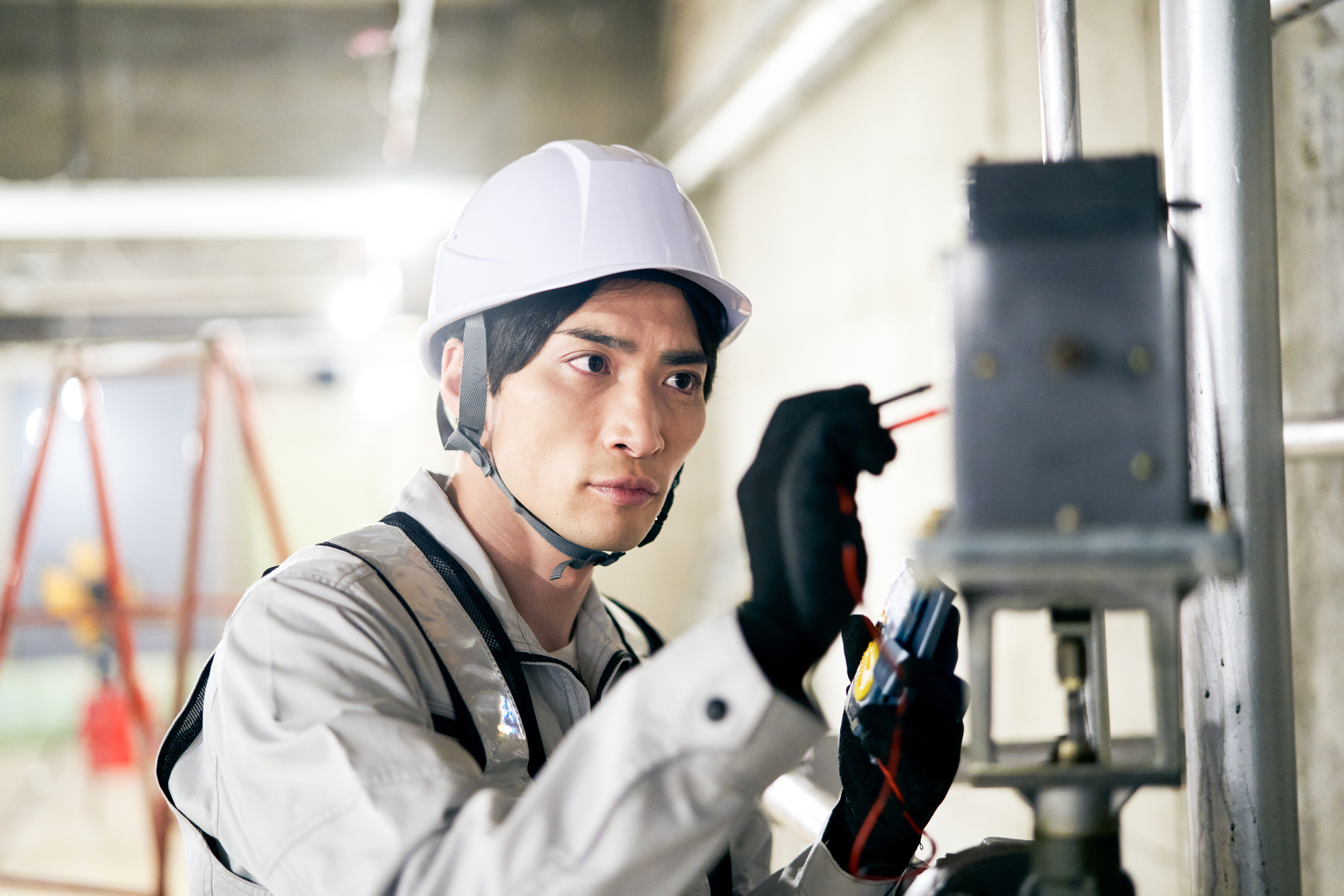 正社員 設備施工管理 電気工事施工管理 電気工事 建築測量 測量士求人イメージ