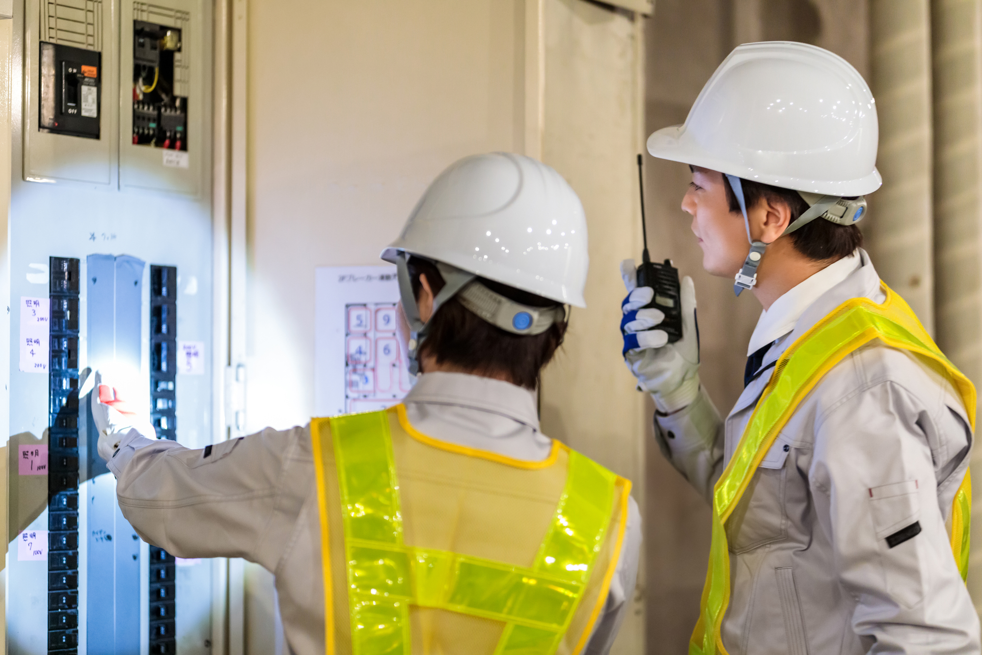正社員 建築施工管理 設備施工管理 電気工事施工管理 電気工事求人イメージ